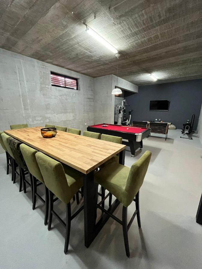 Apartmani Ana Каштела Экстерьер фото