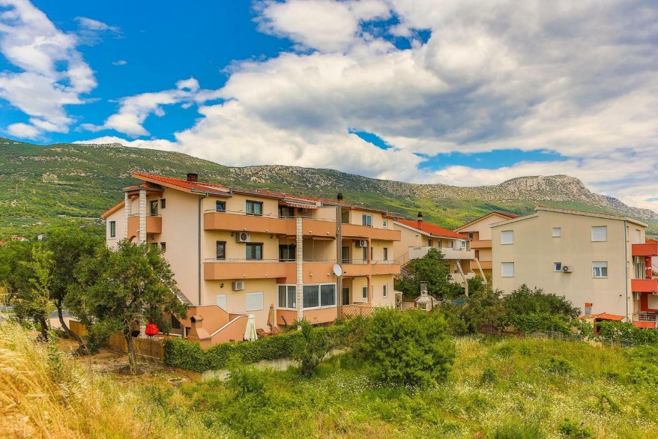 Apartmani Ana Каштела Экстерьер фото