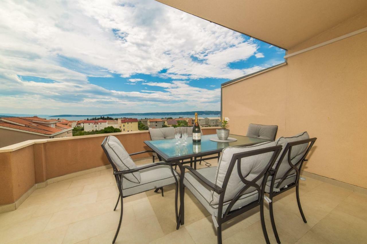 Apartmani Ana Каштела Экстерьер фото