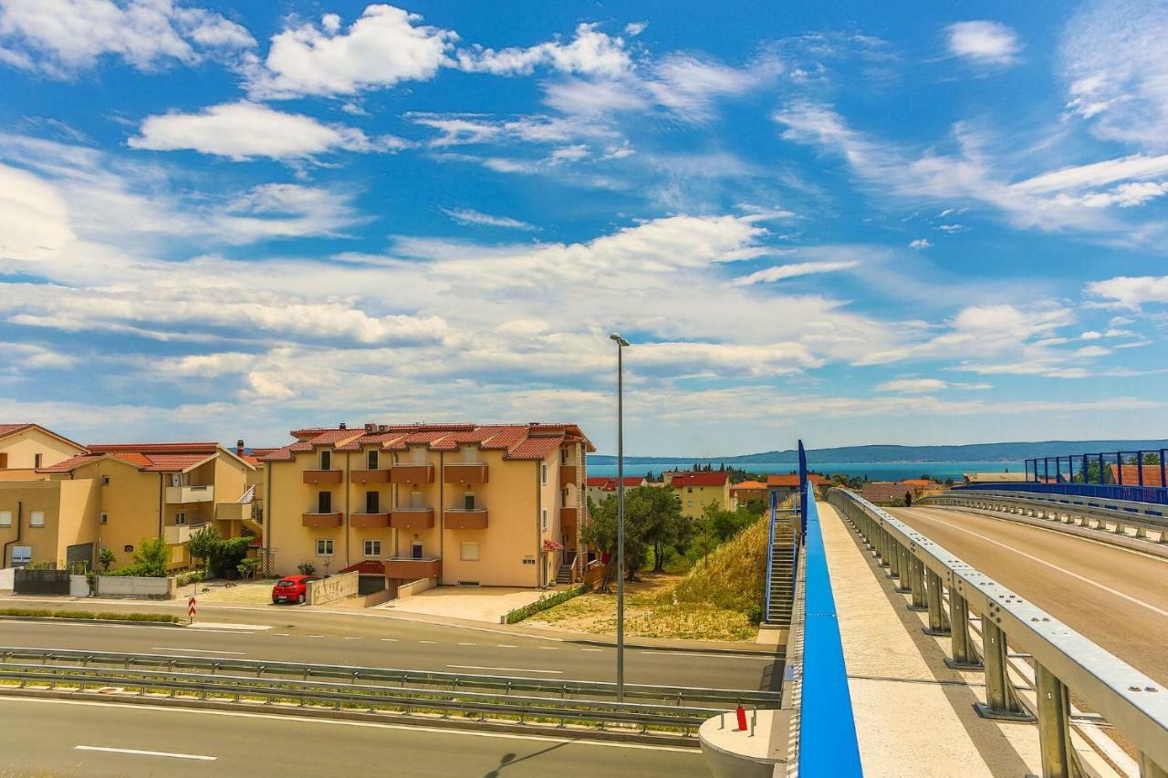 Apartmani Ana Каштела Экстерьер фото