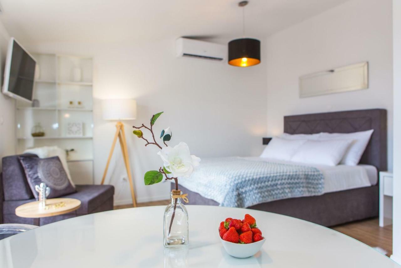 Apartmani Ana Каштела Экстерьер фото