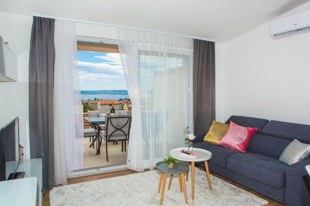 Apartmani Ana Каштела Экстерьер фото