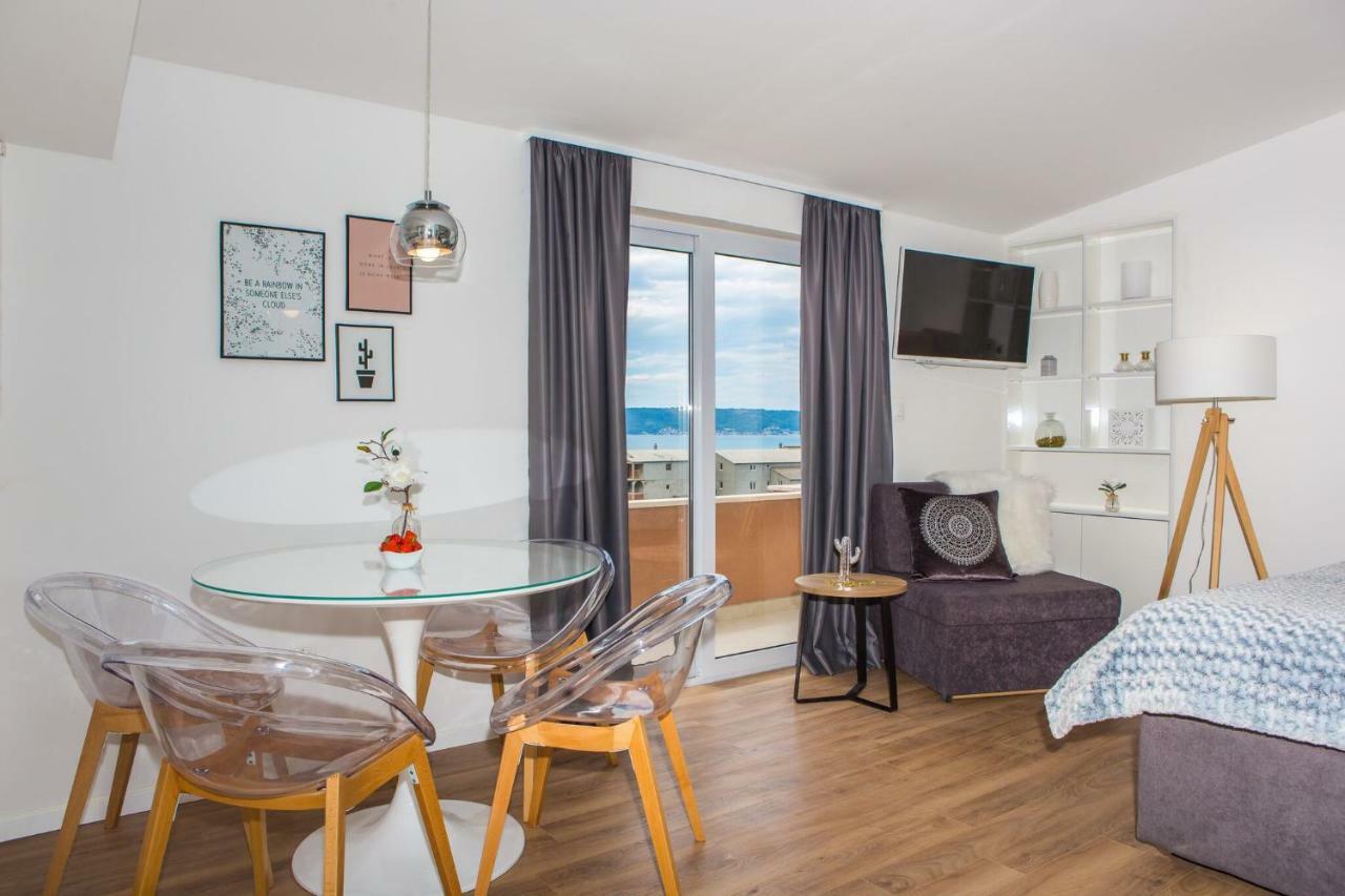 Apartmani Ana Каштела Экстерьер фото