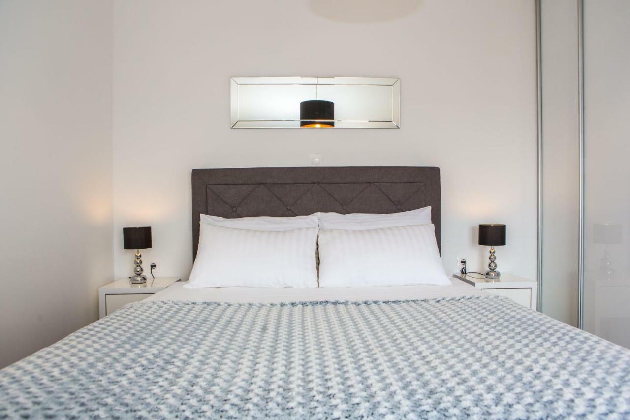 Apartmani Ana Каштела Экстерьер фото